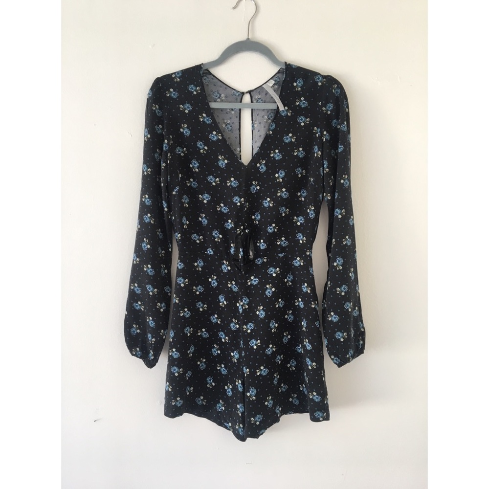 Vintage-looking flower romper